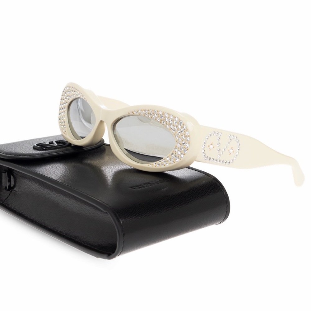 New! Valentino VLS 178E Elegant Cream Sunglasses with Crystals, Authentic